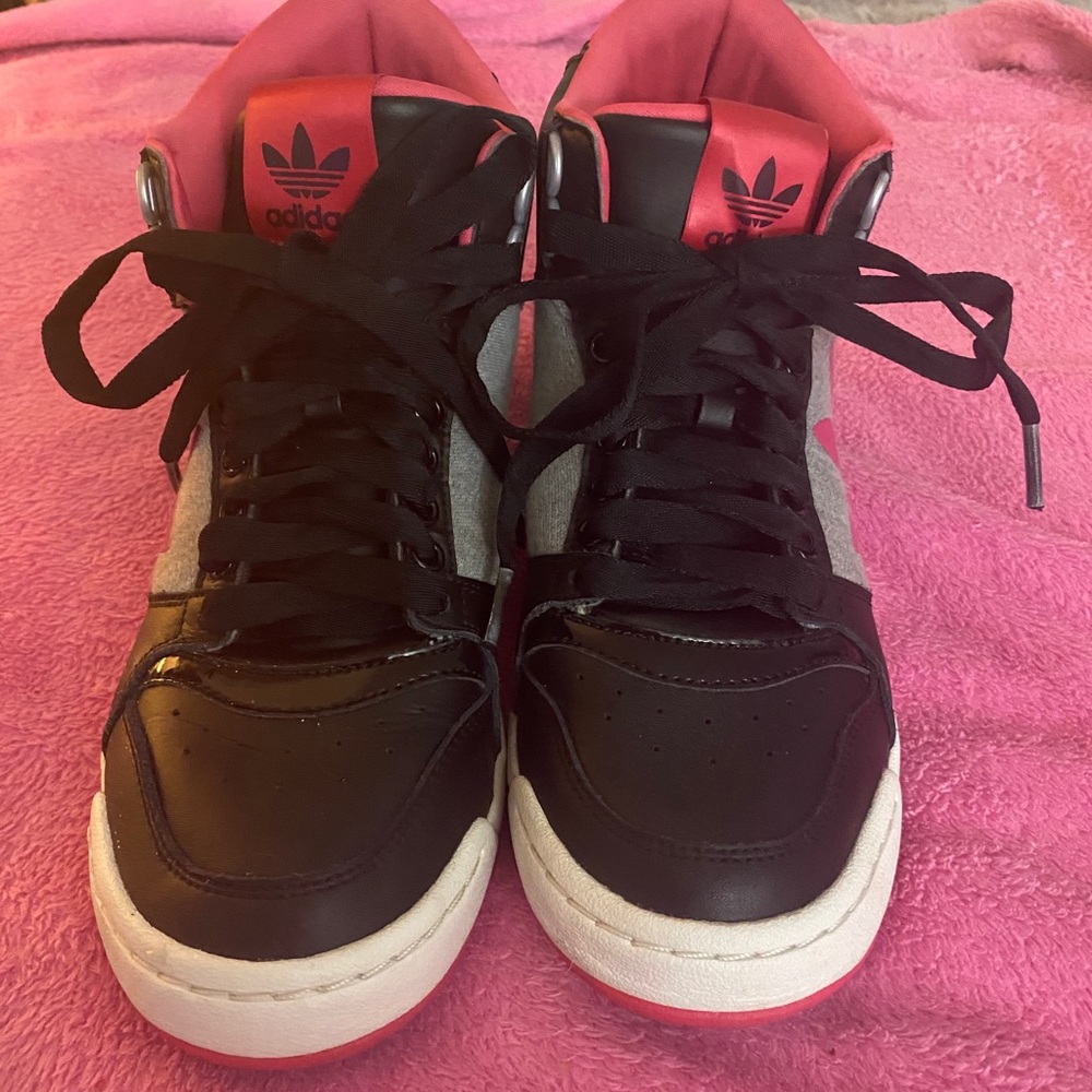 Adidas hightops womens size 7